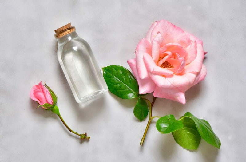 گلاب سنگین کاشان مناسب شیرینی و دسر